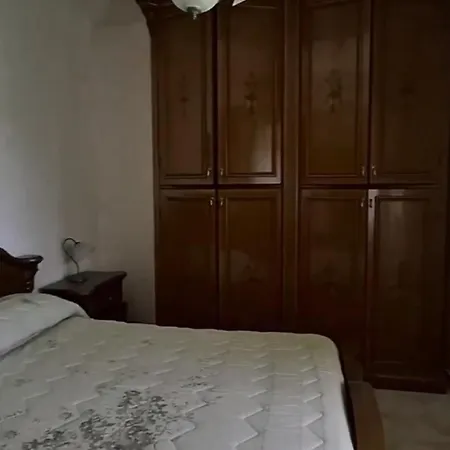 A One-house Apartment *